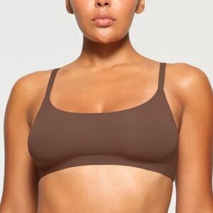 SKIMS NWT Fits Everybody Scoop Bralette L Jasper